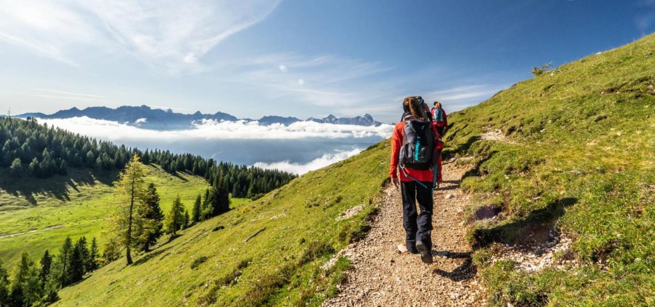 Naturel Hoteldorf Schoenleitn Latschach ober dem Faakersee Dış mekan fotoğraf