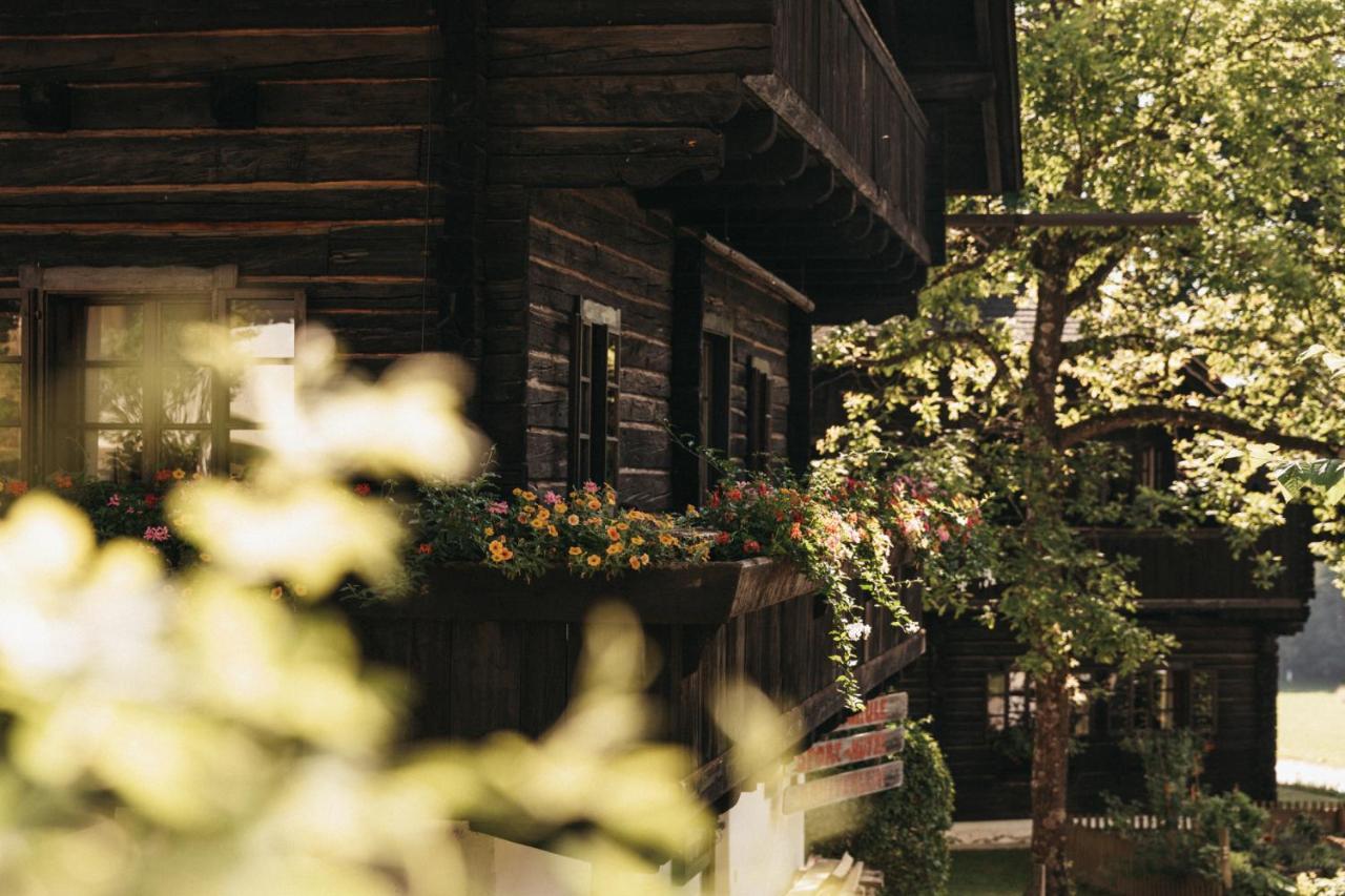 Naturel Hoteldorf Schoenleitn Latschach ober dem Faakersee Dış mekan fotoğraf